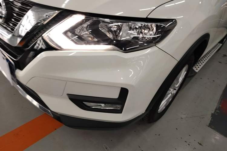 Used Nissan X-Trail 2017 2.0L CVT Comfort Edition 2WD Left Front Headlight