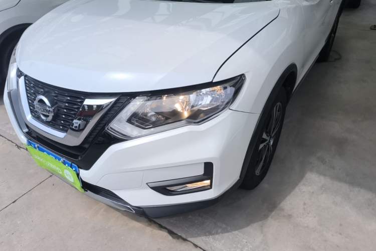 Used Nissan X-Trail 2017 2.5L CVT Luxury Edition 4WD Left Front Headlight