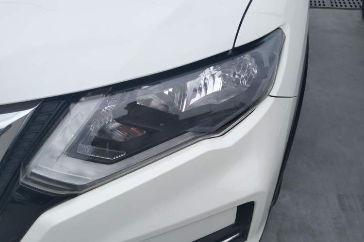 Used Nissan X-Trail 2017 2.0L CVT Comfort Edition 2WD Left Front Headlight