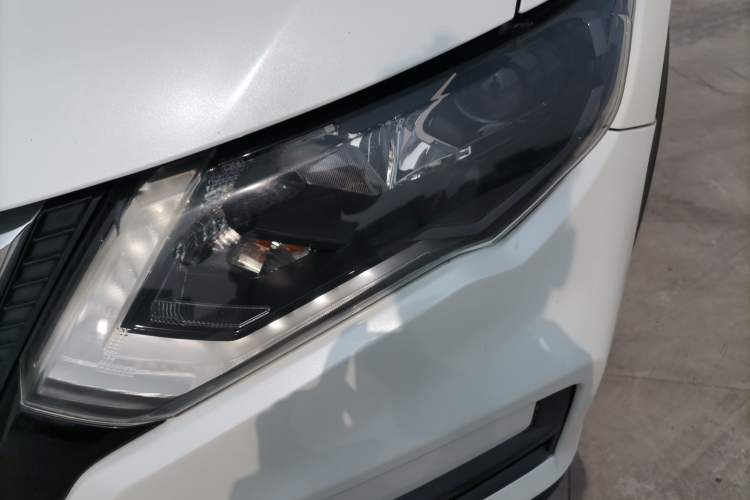 Used Nissan X-Trail 2017 2.0L CVT Comfort Edition 2WD Left Front Headlight