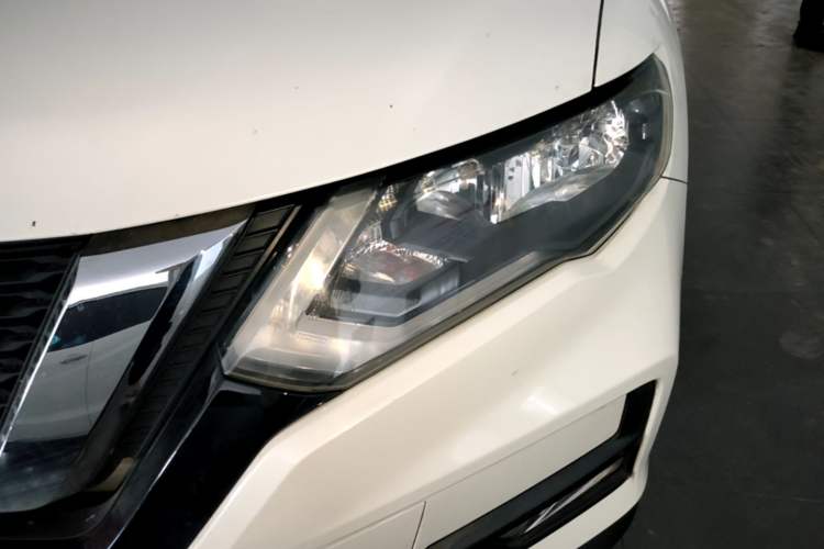 Used Nissan X-Trail 2017 2.0L CVT Comfort Edition 2WD Left Front Headlight