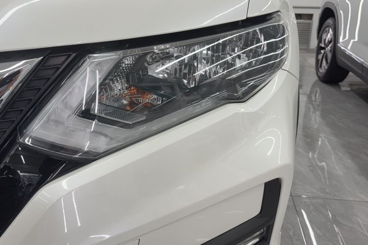 Used Nissan X-Trail 2017 2.5L CVT Luxury Edition 4WD Left Front Headlight