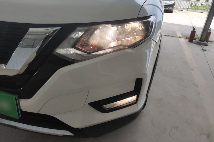 Used Nissan X-Trail 2017 2.0L CVT Comfort Edition 2WD Left Front Headlight