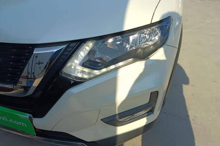 Used Nissan X-Trail 2017 2.0L CVT Comfort Edition 2WD Left Front Headlight