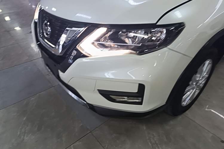 Used Nissan X-Trail 2017 2.0L CVT Comfort Edition 2WD Left Front Headlight