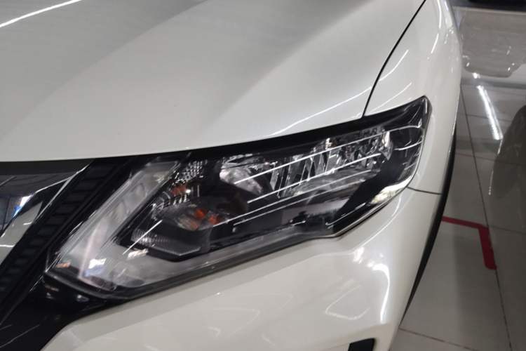 Used Nissan X-Trail 2017 2.0L CVT Comfort Edition 2WD Left Front Headlight