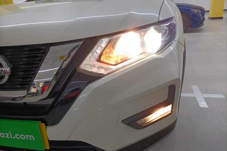 Used Nissan X-Trail 2017 2.0L CVT Comfort Edition 2WD Left Front Headlight