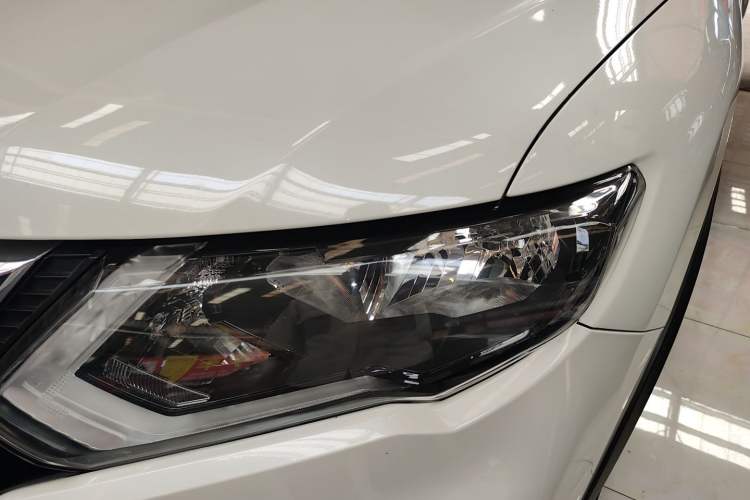 Used Nissan X-Trail 2017 2.0L CVT Comfort Edition 2WD Left Front Headlight