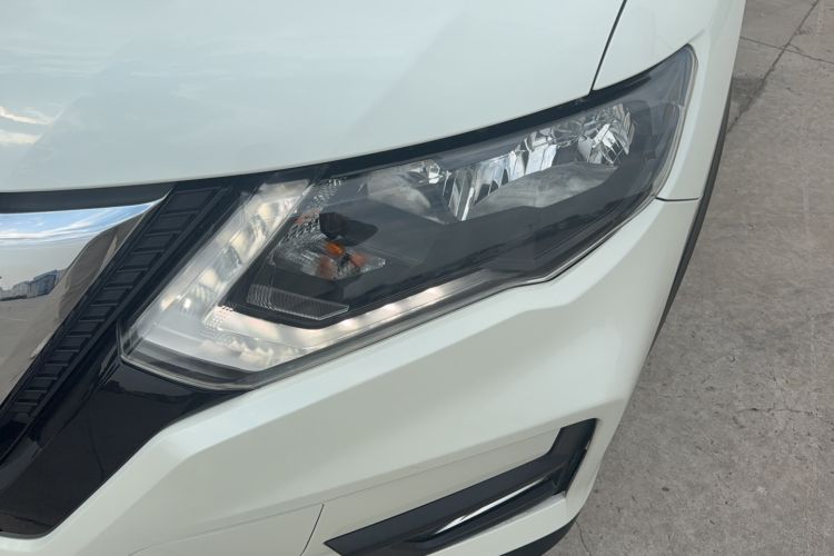 Used Nissan X-Trail 2017 2.0L CVT Comfort Edition 2WD Left Front Headlight