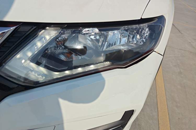 Used Nissan X-Trail 2017 2.0L CVT Comfort Edition 2WD Left Front Headlight