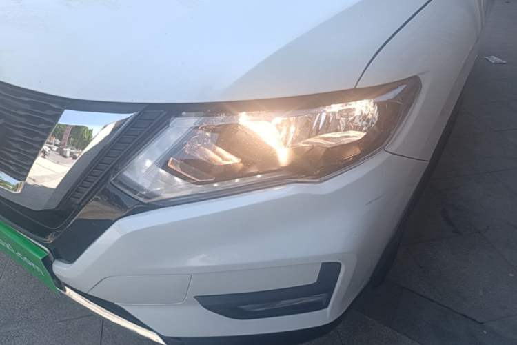 Used Nissan X-Trail 2017 2.0L CVT Comfort Edition 2WD Left Front Headlight