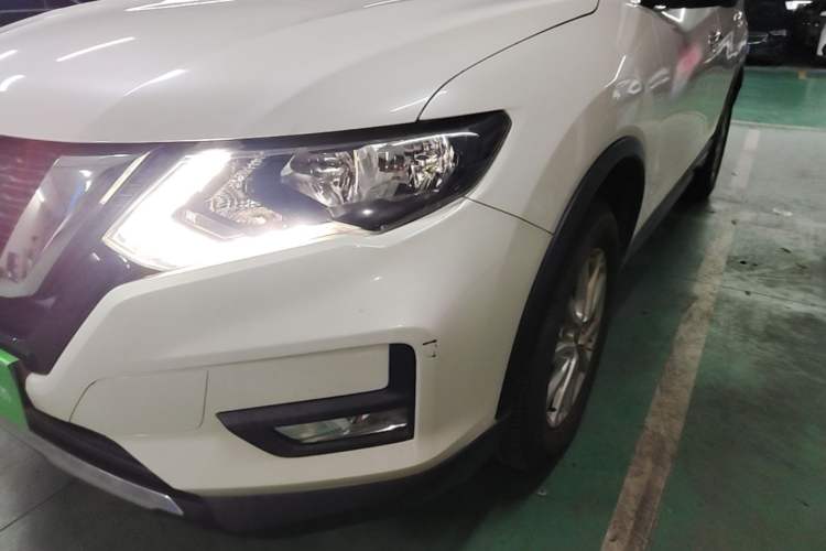 Used Nissan X-Trail 2017 2.0L CVT Comfort Edition 2WD Left Front Headlight