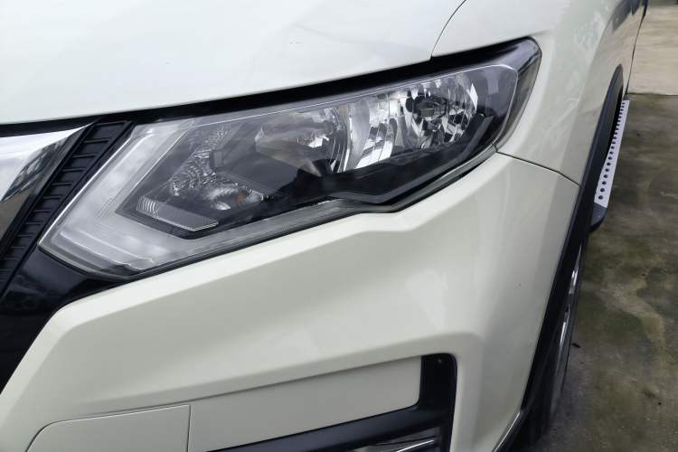 Used Nissan X-Trail 2017 2.0L CVT Comfort Edition 2WD Left Front Headlight