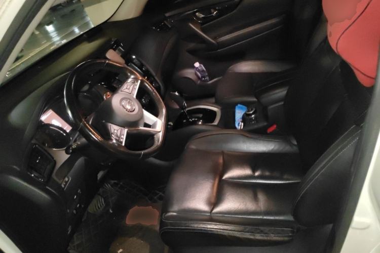 Used Nissan X-Trail 2017 2.5L CVT Luxury Edition 4WD Left Front Seat