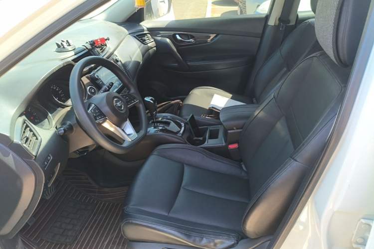 Used Nissan X-Trail 2017 2.0L CVT Comfort Edition 2WD Left Front Seat