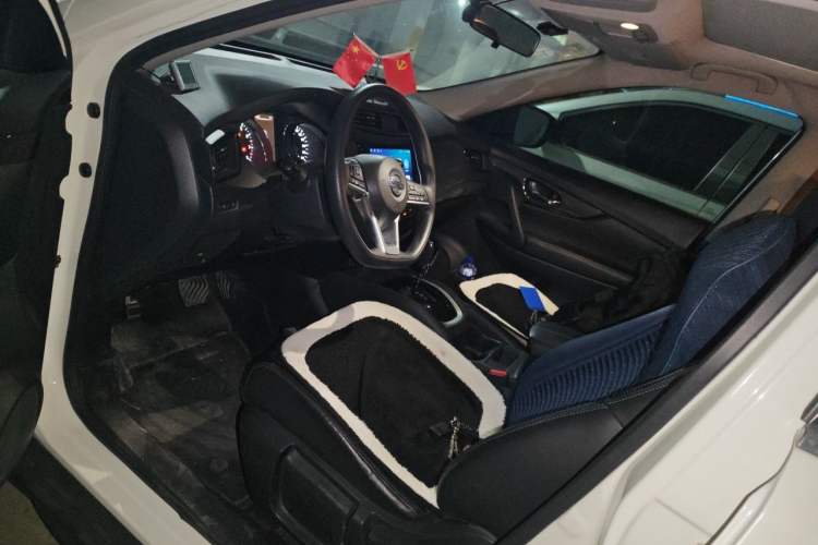 Used Nissan X-Trail 2017 2.0L CVT Comfort Edition 2WD Left Front Seat