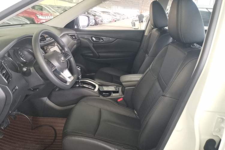 Used Nissan X-Trail 2017 2.0L CVT Comfort Edition 2WD Left Front Seat