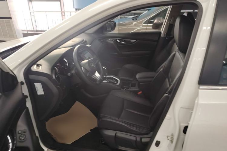 Used Nissan X-Trail 2017 2.0L CVT Comfort Edition 2WD Left Front Seat