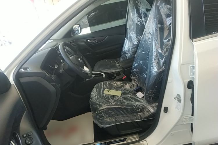 Used Nissan X-Trail 2017 2.0L CVT Comfort Edition 2WD Left Front Seat