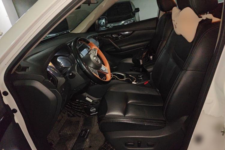 Used Nissan X-Trail 2017 2.5L CVT Leading Edition 4WD Left Front Seat
