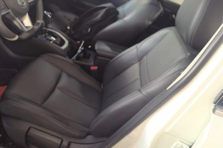 Used Nissan X-Trail 2017 2.0L CVT Comfort Edition 2WD Left Front Seat