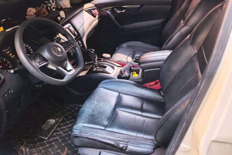 Used Nissan X-Trail 2017 2.0L CVT Comfort Edition 2WD Left Front Seat