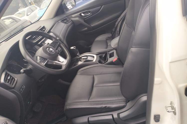 Used Nissan X-Trail 2017 2.0L CVT Comfort Edition 2WD Left Front Seat