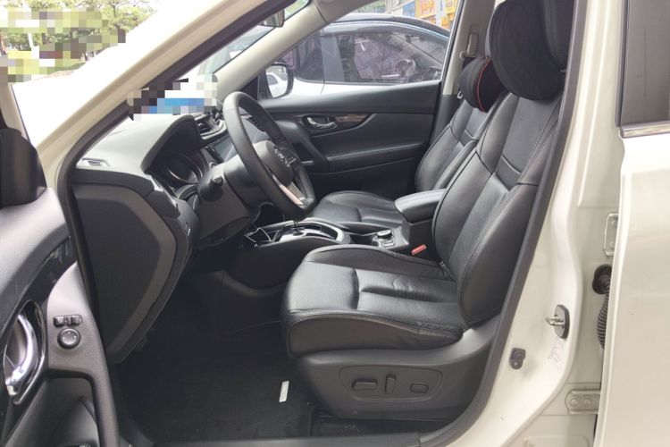 Used Nissan X-Trail 2017 2.5L CVT Leading Edition 4WD Left Front Seat