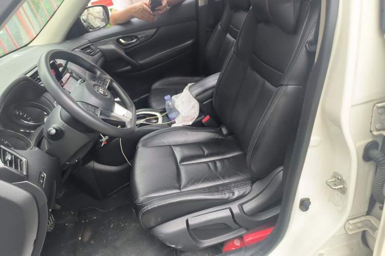 Used Nissan X-Trail 2017 2.0L CVT Comfort Edition 2WD Left Front Seat