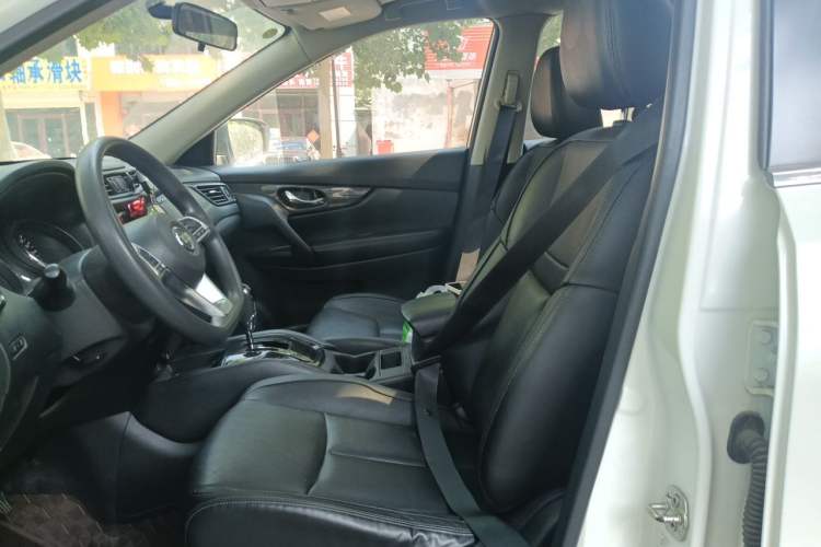 Used Nissan X-Trail 2017 2.0L CVT Comfort Edition 2WD Left Front Seat