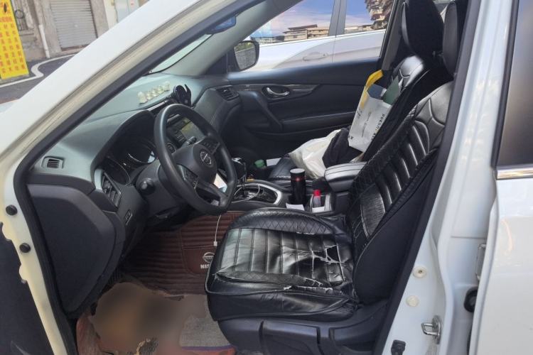 Used Nissan X-Trail 2017 2.0L CVT Comfort Edition 2WD Left Front Seat