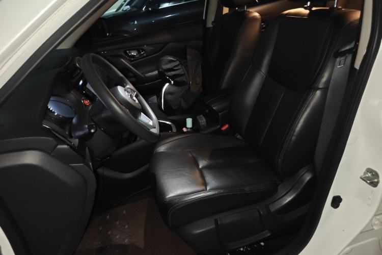 Used Nissan X-Trail 2017 2.0L CVT Comfort Edition 2WD Left Front Seat