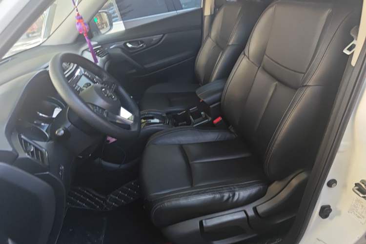 Used Nissan X-Trail 2017 2.0L CVT Comfort Edition 2WD Left Front Seat