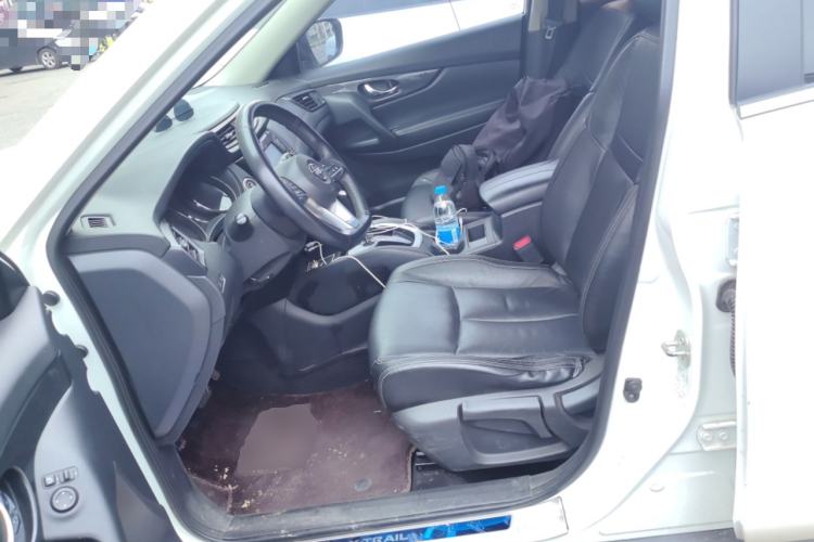 Used Nissan X-Trail 2017 2.0L CVT Comfort Edition 2WD Left Front Seat