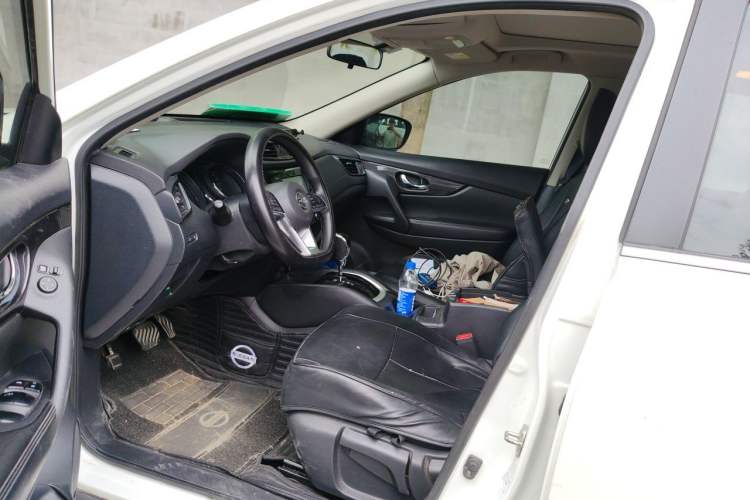 Used Nissan X-Trail 2017 2.0L CVT Comfort Edition 2WD Left Front Seat