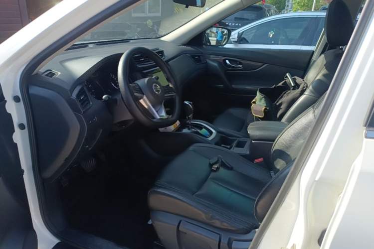 Used Nissan X-Trail 2017 2.0L CVT Comfort Edition 2WD Left Front Seat