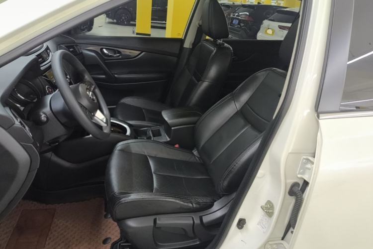 Used Nissan X-Trail 2017 2.0L CVT Comfort Edition 2WD Left Front Seat