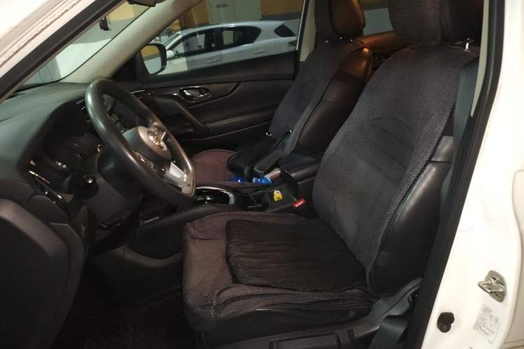 Used Nissan X-Trail 2017 2.0L CVT Comfort Edition 2WD Left Front Seat
