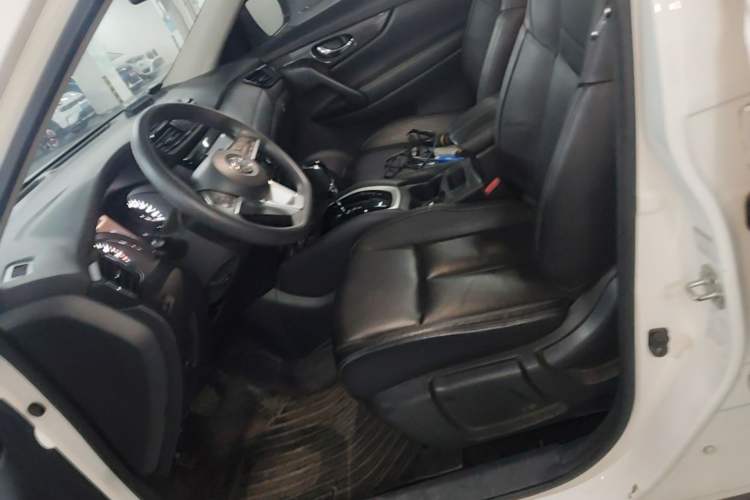 Used Nissan X-Trail 2017 2.0L CVT Comfort Edition 2WD Left Front Seat
