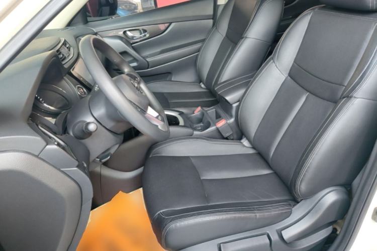 Used Nissan X-Trail 2017 2.0L CVT Comfort Edition 2WD Left Front Seat