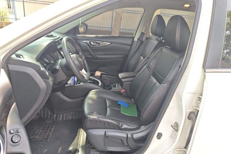 Used Nissan X-Trail 2017 2.0L CVT Comfort Edition 2WD Left Front Seat