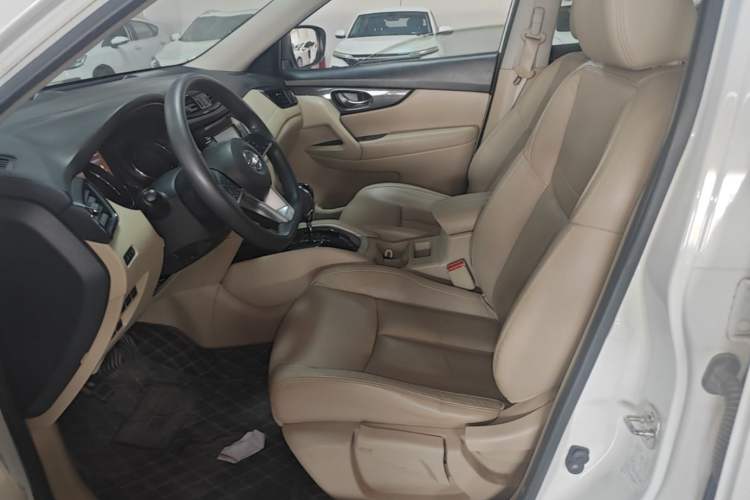 Used Nissan X-Trail 2017 2.0L CVT Comfort Edition 2WD Left Front Seat