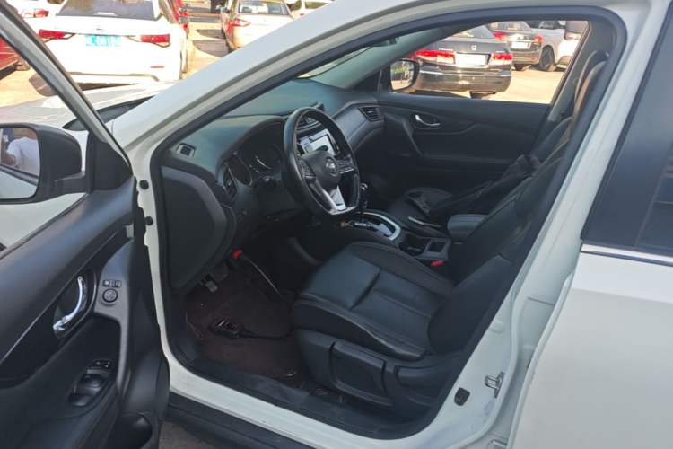 Used Nissan X-Trail 2017 2.0L CVT Comfort Edition 2WD Left Front Seat