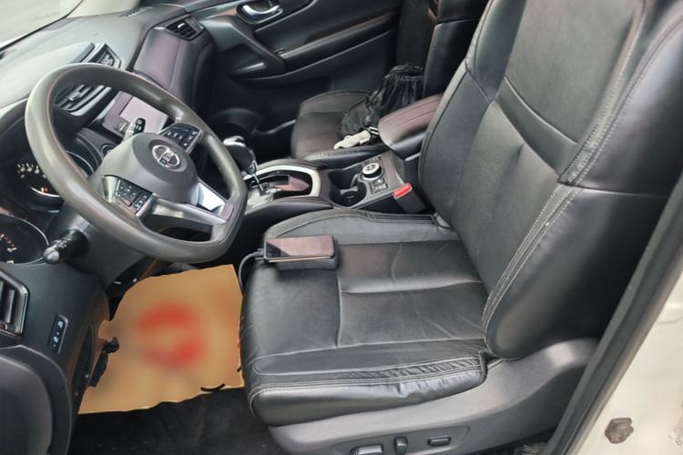 Used Nissan X-Trail 2017 2.5L CVT Leading Edition 4WD Left Front Seat