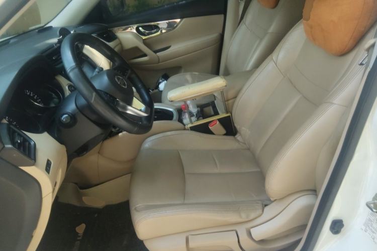 Used Nissan X-Trail 2017 2.0L CVT Comfort Edition 2WD Left Front Seat