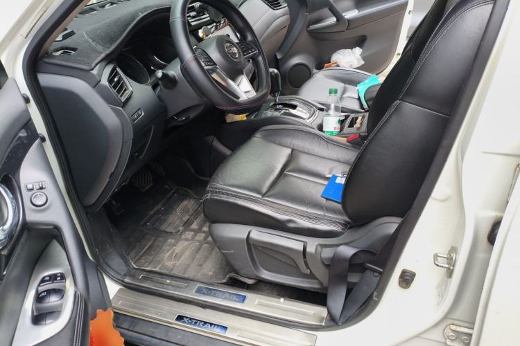 Used Nissan X-Trail 2017 2.0L CVT Comfort Edition 2WD Left Front Seat