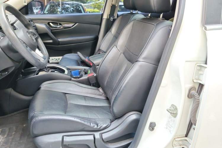 Used Nissan X-Trail 2017 2.0L CVT Comfort Edition 2WD Left Front Seat