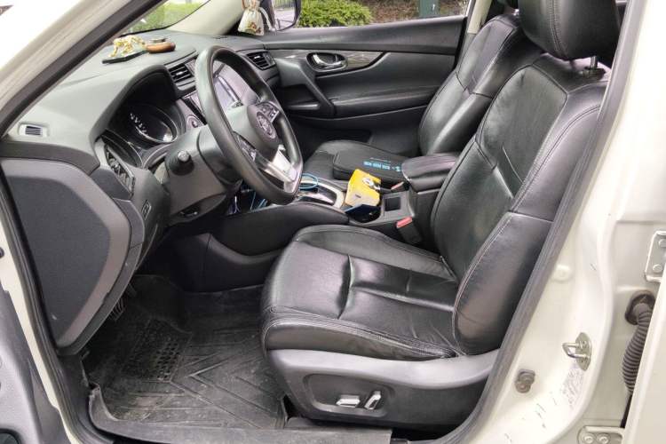 Used Nissan X-Trail 2017 2.0L CVT Comfort Edition 2WD Left Front Seat