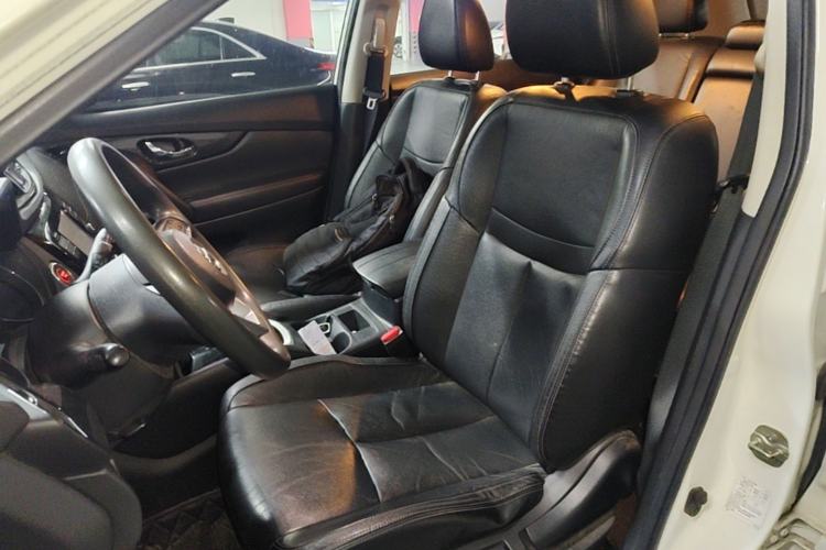 Used Nissan X-Trail 2017 2.0L CVT Comfort Edition 2WD Left Front Seat
