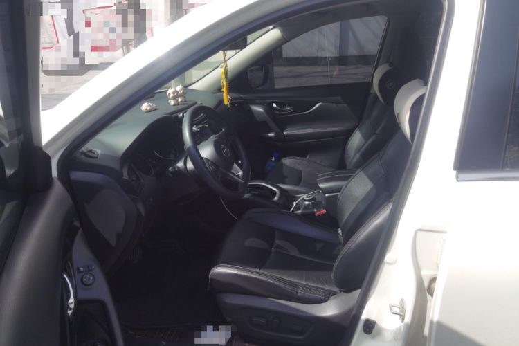 Used Nissan X-Trail 2017 2.5L CVT Leading Edition 4WD Left Front Seat